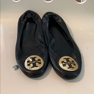 tory burch black flats